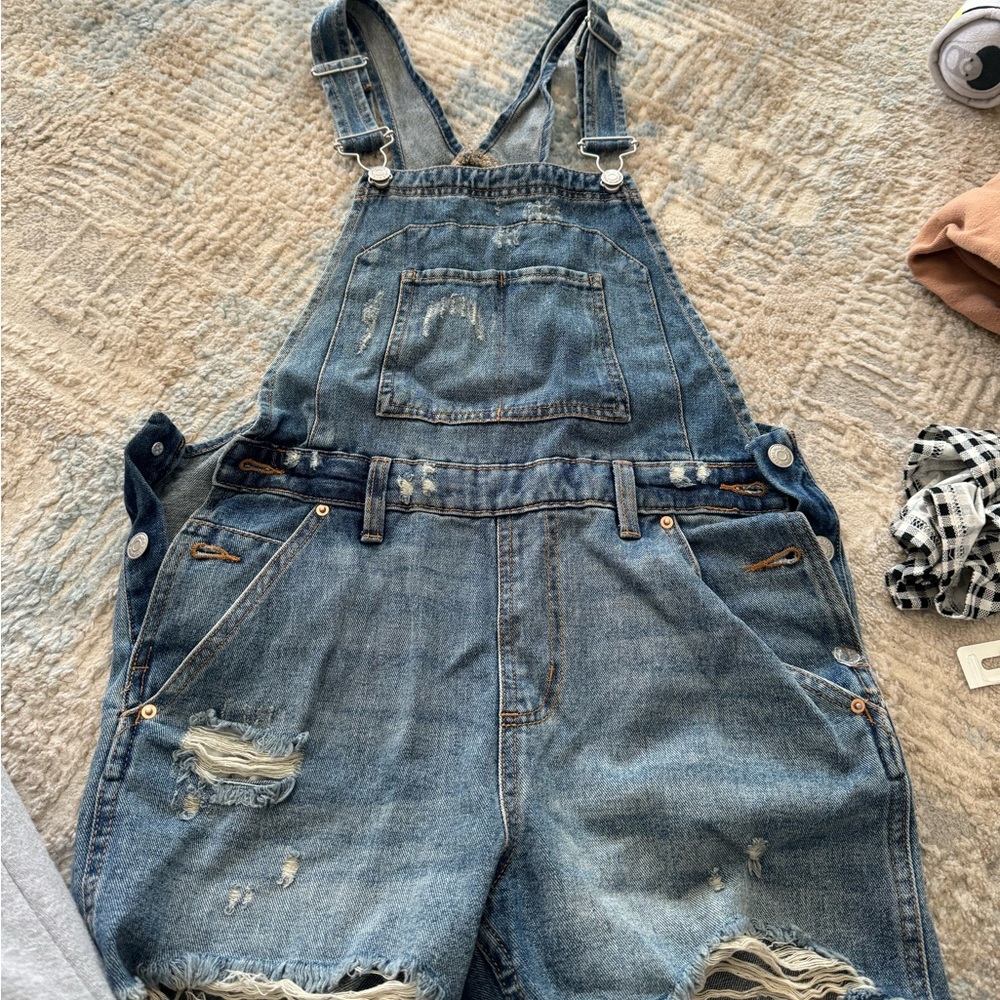 XS overalls. Wide Fable.